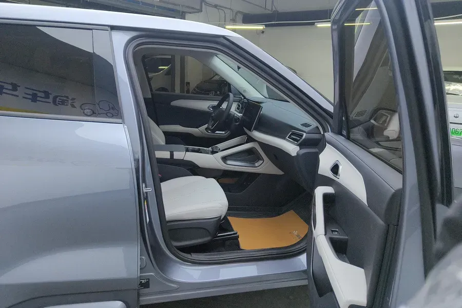 2024 BYD YuanUP BEV 45.12KWH,autocango,china used car exporter,china ev exporter,chinese used car exporter,chinese used ev exporter