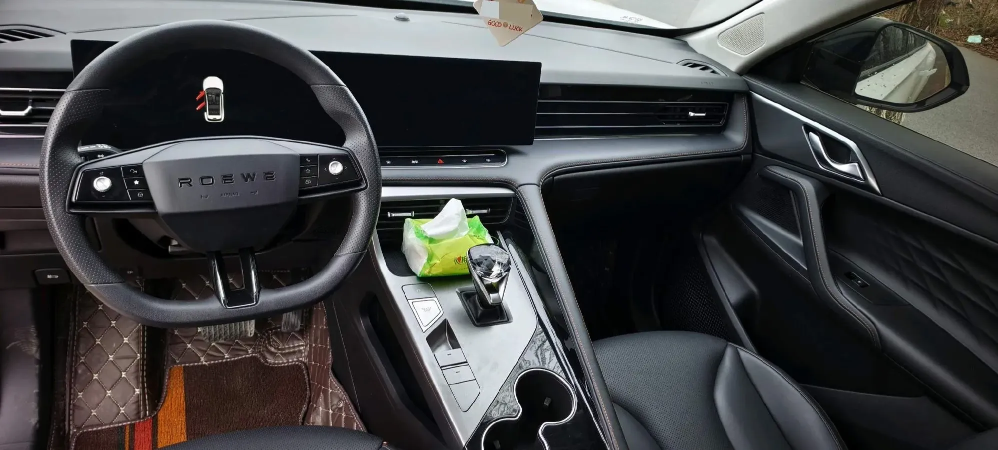 2023 Roewe RX5 1.5T 188HP L4 7DCT,autocango,china used car exporter,china ev exporter,chinese used car exporter,chinese used ev exporter