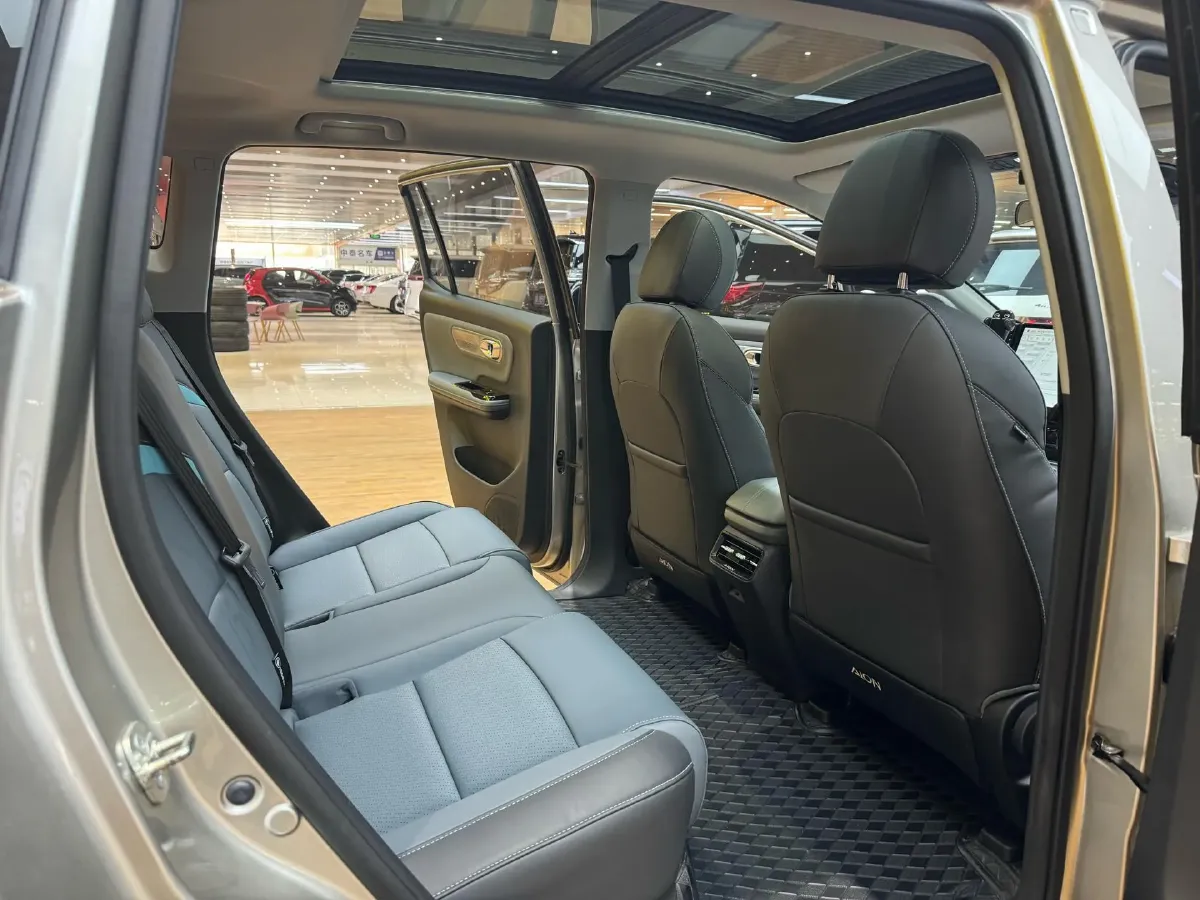 2024 Leapmotor C11 1.5L 95HP L4 REEV 43.74KWH,autocango,china used car exporter,china ev exporter,chinese used car exporter,chinese used ev exporter