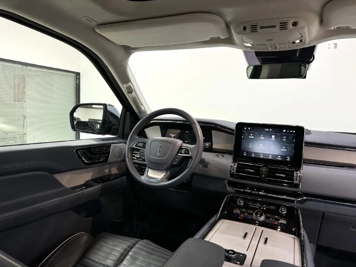 2020 Lincoln Navigator 3.5T 388HP V6 10AT,autocango,china used car exporter,china ev exporter,chinese used car exporter,chinese used ev exporter