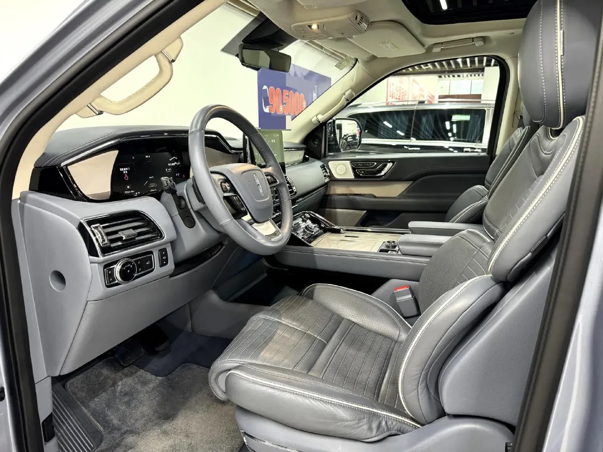 2020 Lincoln Navigator 3.5T 388HP V6 10AT,autocango,china used car exporter,china ev exporter,chinese used car exporter,chinese used ev exporter