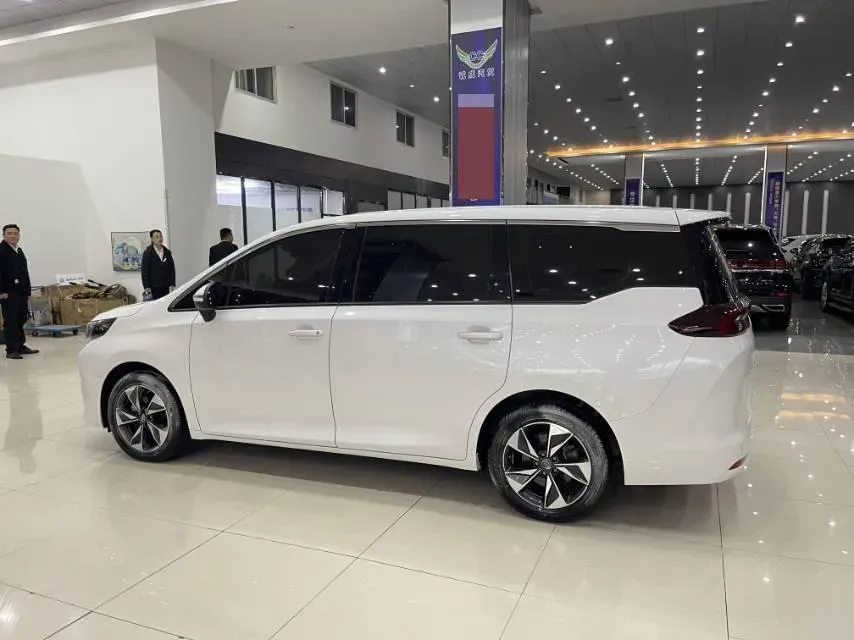 2021 GAC Trumpchi M6 1.5T 169HP L4 7DCT,autocango,china used car exporter,china ev exporter,chinese used car exporter,chinese used ev exporter