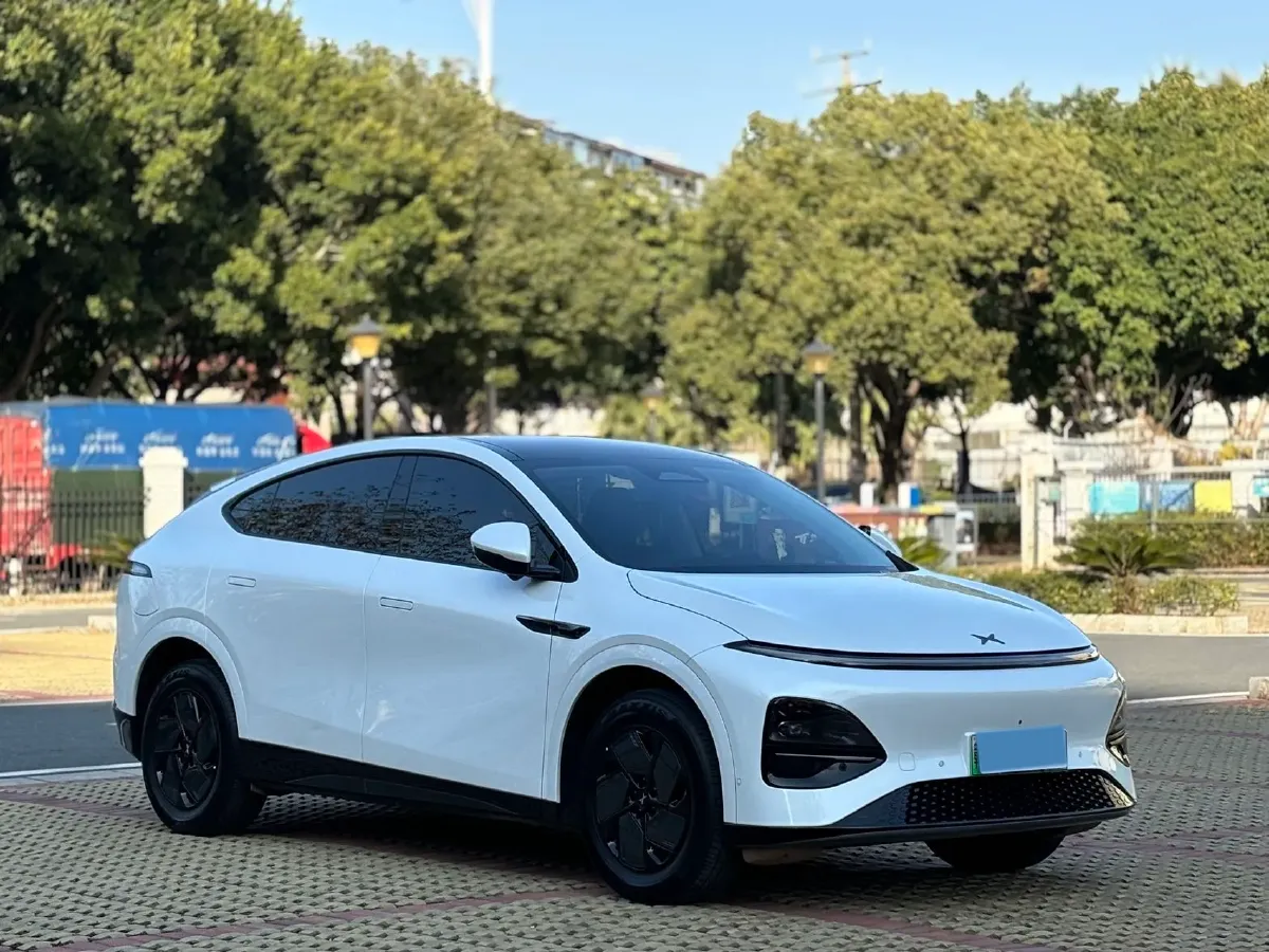 2025 Xpeng G6 BEV 68.5KWH,autocango,china used car exporter,china ev exporter,chinese used car exporter,chinese used ev exporter