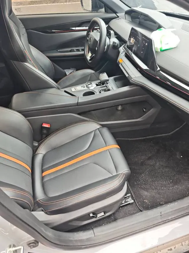 2024 ChangAn UNI-V 1.5T 188HP L4 7DCT,autocango,china used car exporter,china ev exporter,chinese used car exporter,chinese used ev exporter