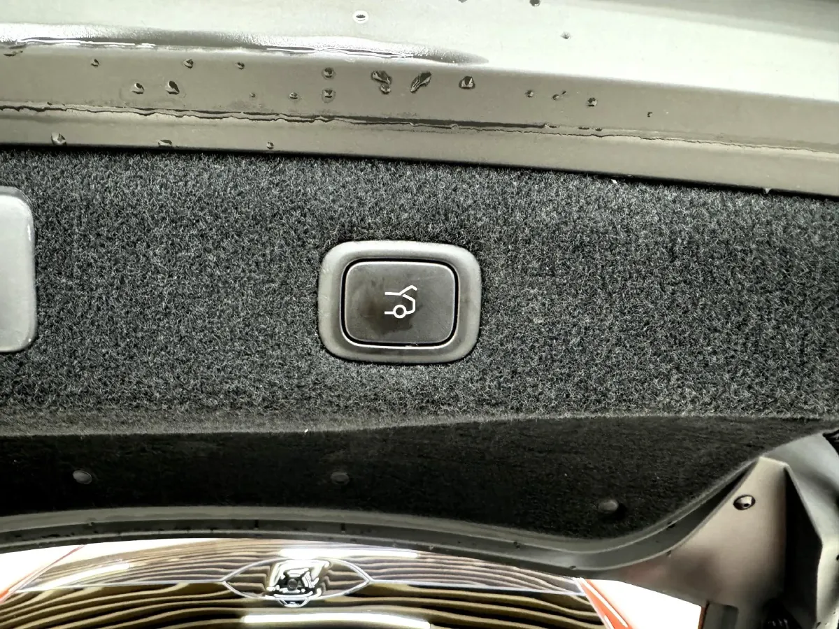 2022 JunTian HeiWuShi Youth 2.0T 203HP L4 6AT,autocango,china used car exporter,china ev exporter,chinese used car exporter,chinese used ev exporter