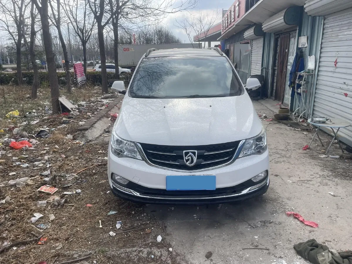 2016 BaoJun 730 1.5L 112HP L4 5MT,autocango,china used car exporter,china ev exporter,chinese used car exporter,chinese used ev exporter