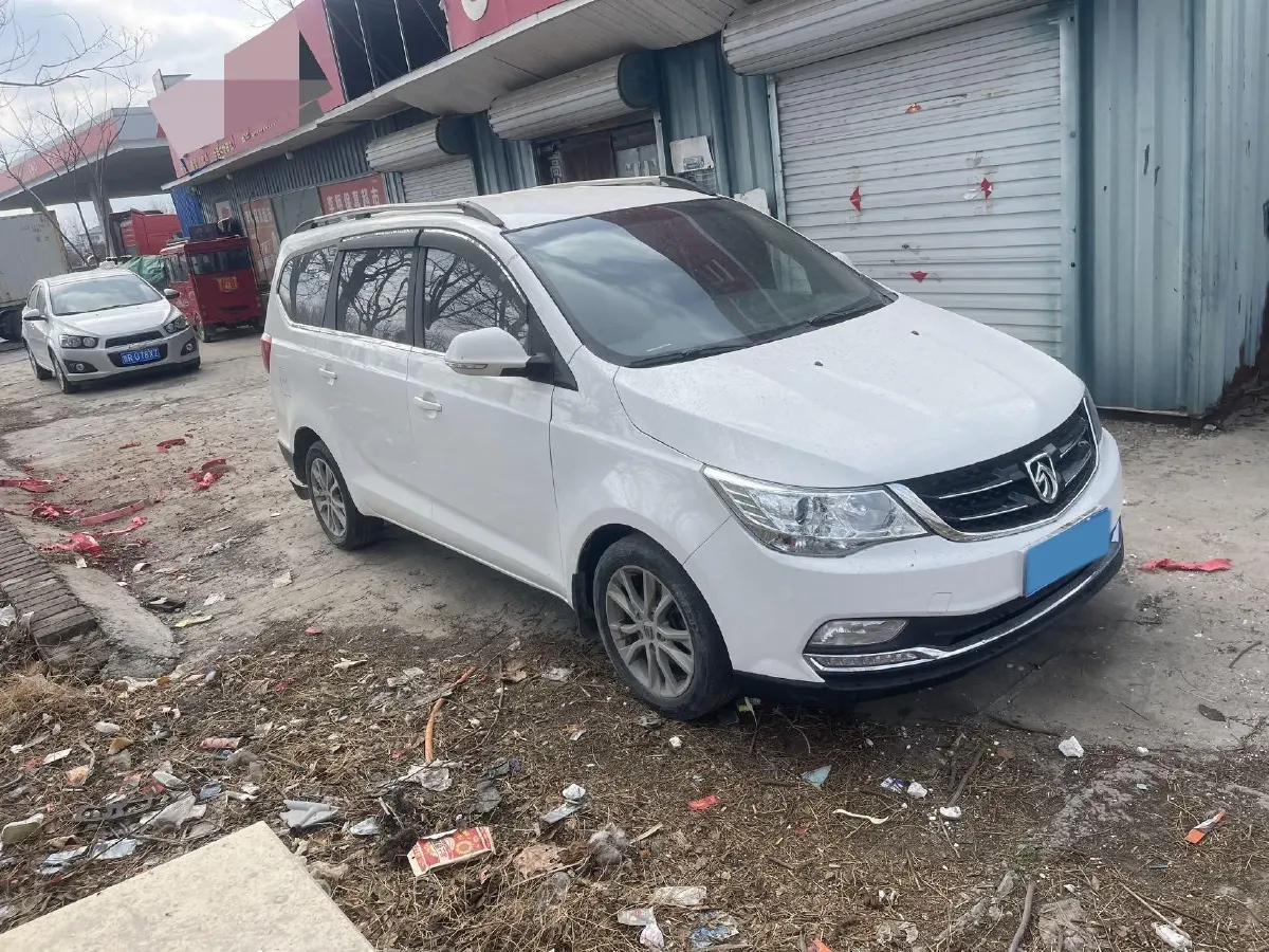 2016 BaoJun 730 1.5L 112HP L4 5MT,autocango,china used car exporter,china ev exporter,chinese used car exporter,chinese used ev exporter