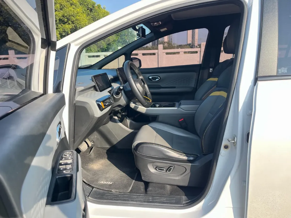 2022 Geely Okavango 1.8T 184HP L4 7DCT,autocango,china used car exporter,china ev exporter,chinese used car exporter,chinese used ev exporter