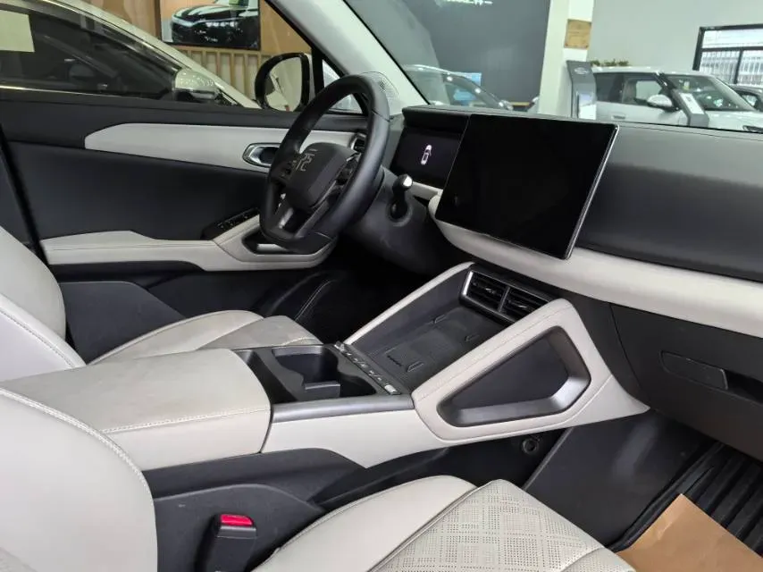 2025 BYD YuanUP BEV 45.12KWH,autocango,china used car exporter,china ev exporter,chinese used car exporter,chinese used ev exporter