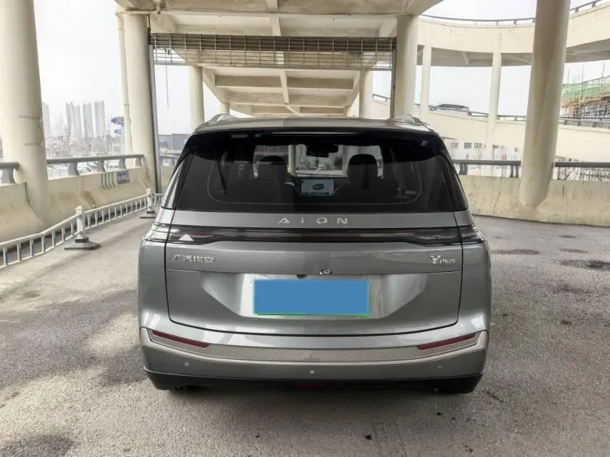 2022 Geely Okavango 1.8T 184HP L4 7DCT,autocango,china used car exporter,china ev exporter,chinese used car exporter,chinese used ev exporter