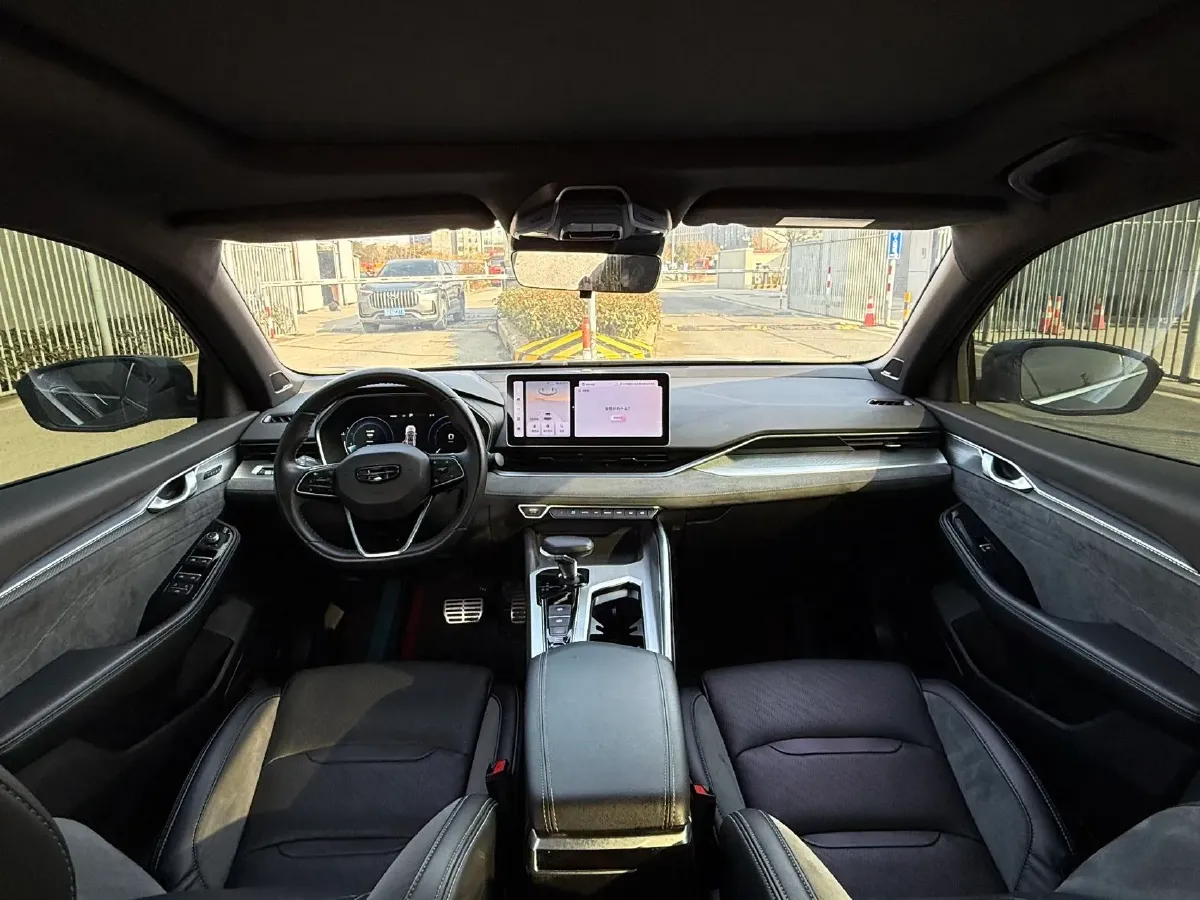 2023 Geely Preface 2.0T 190HP L4 7DCT,autocango,china used car exporter,china ev exporter,chinese used car exporter,chinese used ev exporter