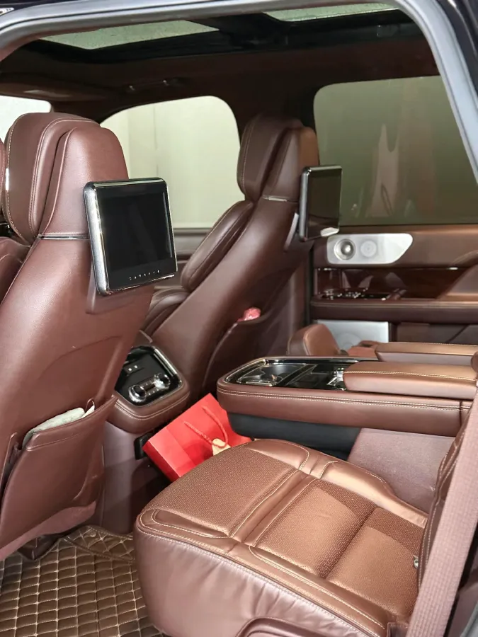 2019 Lincoln Navigator 3.5T 388HP V6 10AT,autocango,china used car exporter,china ev exporter,chinese used car exporter,chinese used ev exporter