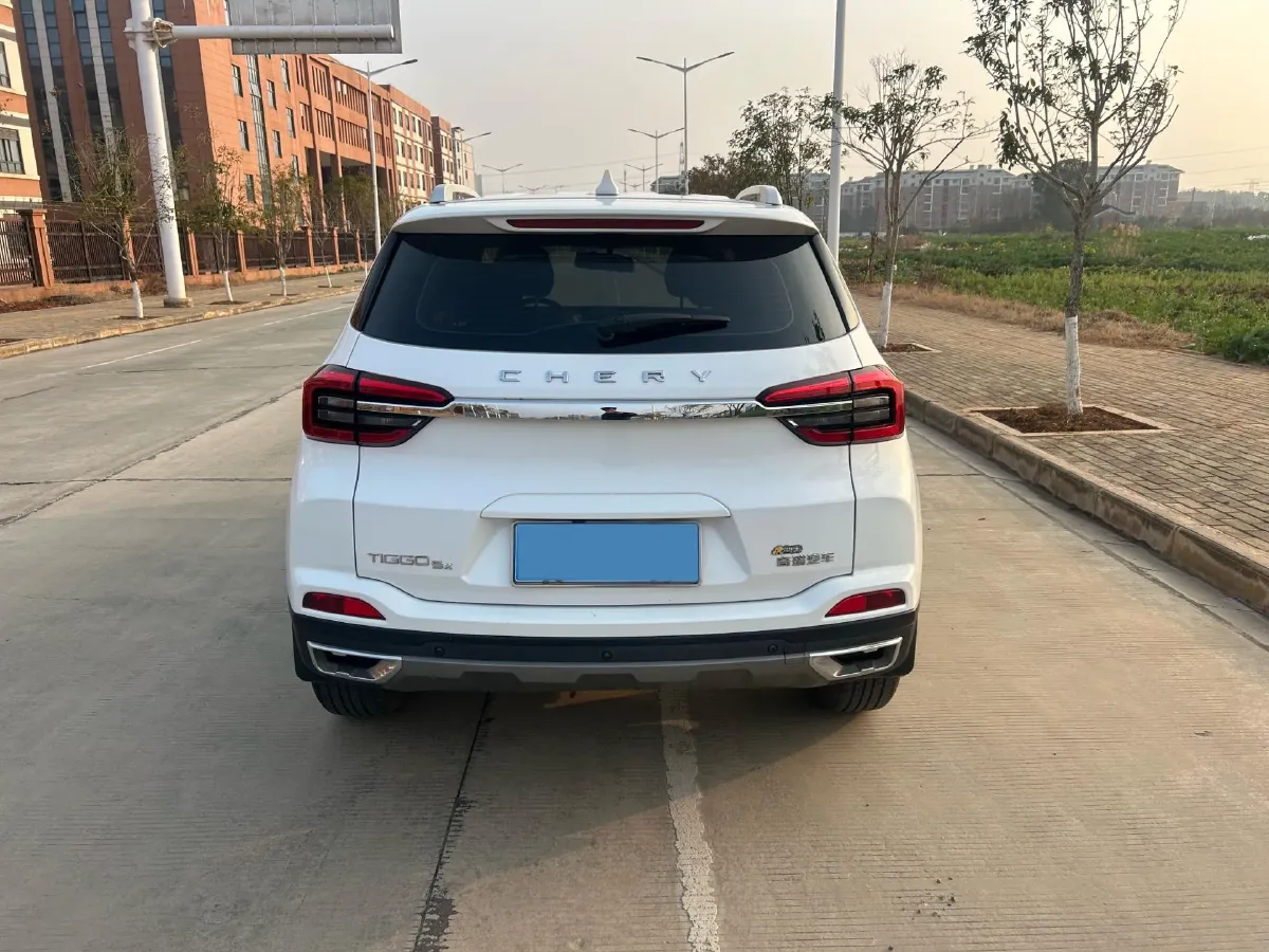 2022 Chery Tiggo 5x 1.5L 116HP L4 5MT,autocango,china used car exporter,china ev exporter,chinese used car exporter,chinese used ev exporter