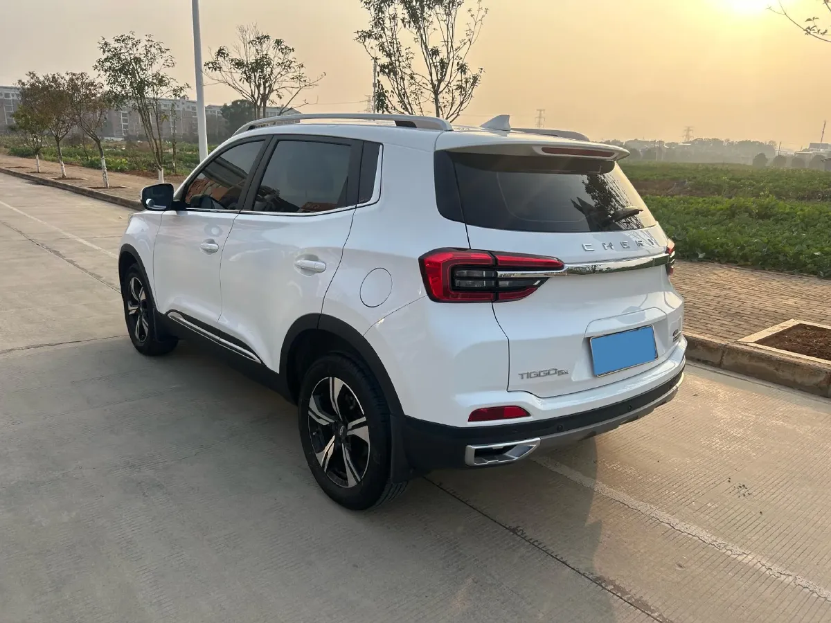 2022 Chery Tiggo 5x 1.5L 116HP L4 5MT,autocango,china used car exporter,china ev exporter,chinese used car exporter,chinese used ev exporter