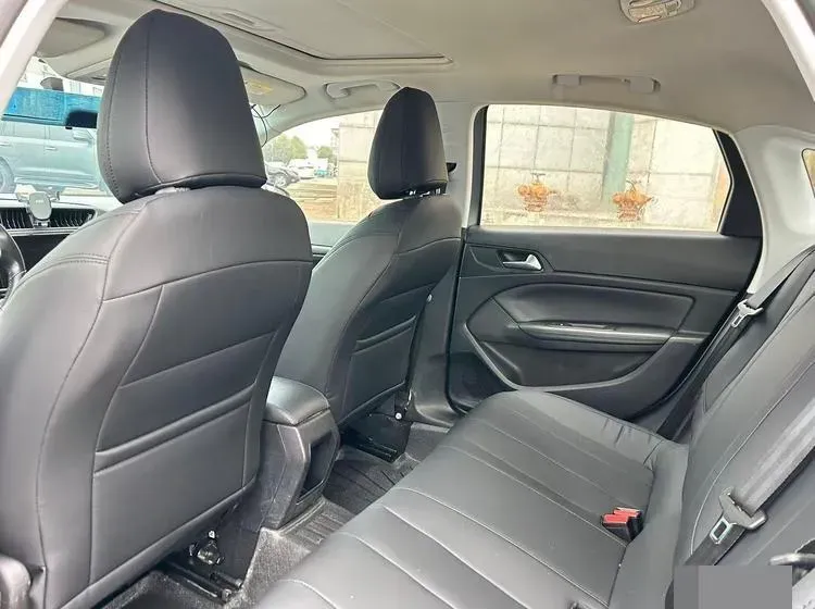 2018 Peugeot 308 1.6L 117HP L4 6AT,autocango,china used car exporter,china ev exporter,chinese used car exporter,chinese used ev exporter