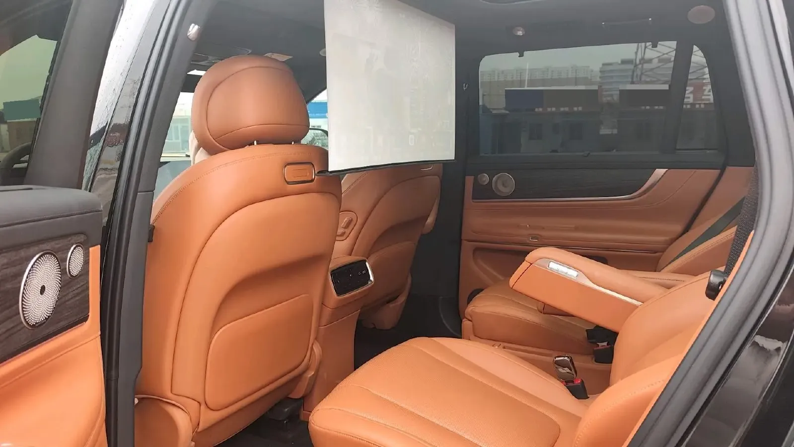 2024 AITO AITO M9 1.5T 152HP L4 REEV 42KWH,autocango,china used car exporter,china ev exporter,chinese used car exporter,chinese used ev exporter