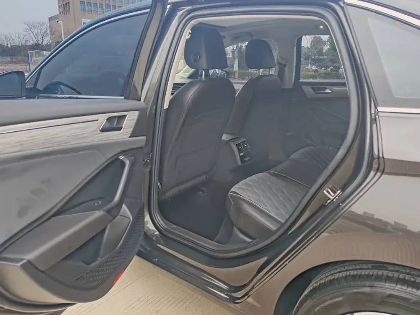 2023 Volkswagen Sagitar 1.4T 150HP L4 7DCT,autocango,china used car exporter,china ev exporter,chinese used car exporter,chinese used ev exporter