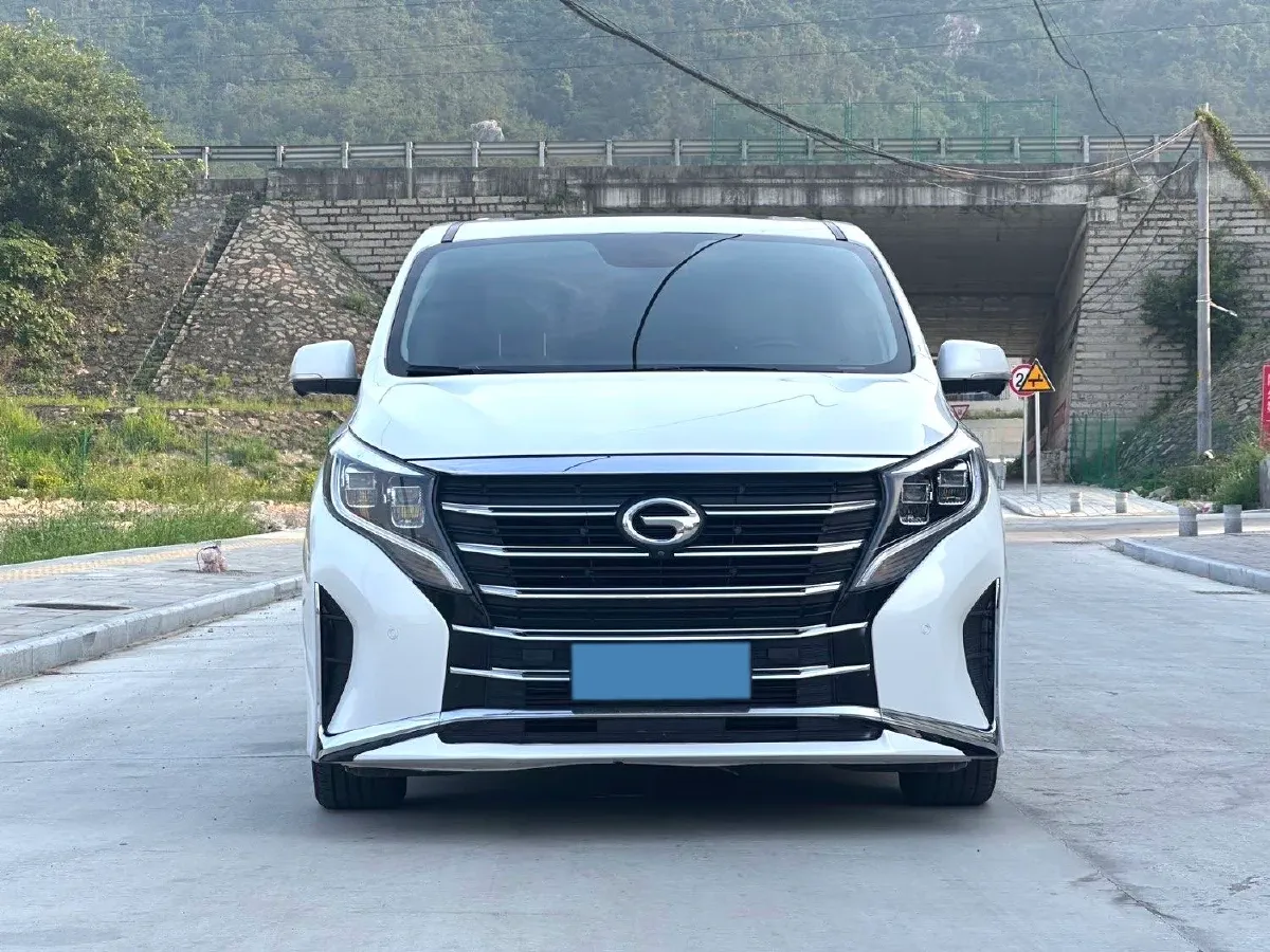 2021 GAC Trumpchi M8 2.0T 252HP L4 8AT,autocango,china used car exporter,china ev exporter,chinese used car exporter,chinese used ev exporter