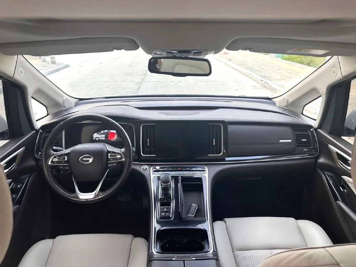 2021 GAC Trumpchi M8 2.0T 252HP L4 8AT,autocango,china used car exporter,china ev exporter,chinese used car exporter,chinese used ev exporter