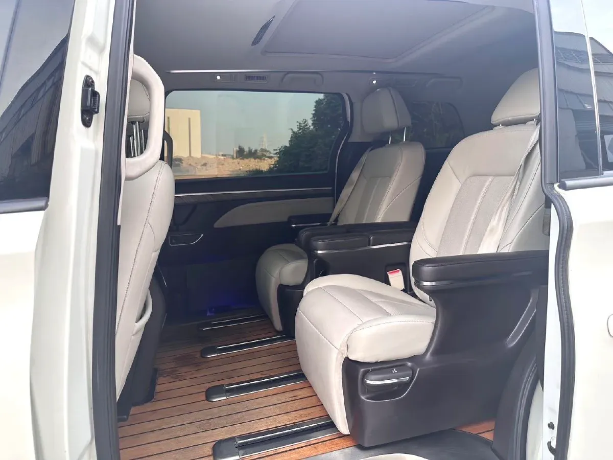 2021 GAC Trumpchi M8 2.0T 252HP L4 8AT,autocango,china used car exporter,china ev exporter,chinese used car exporter,chinese used ev exporter