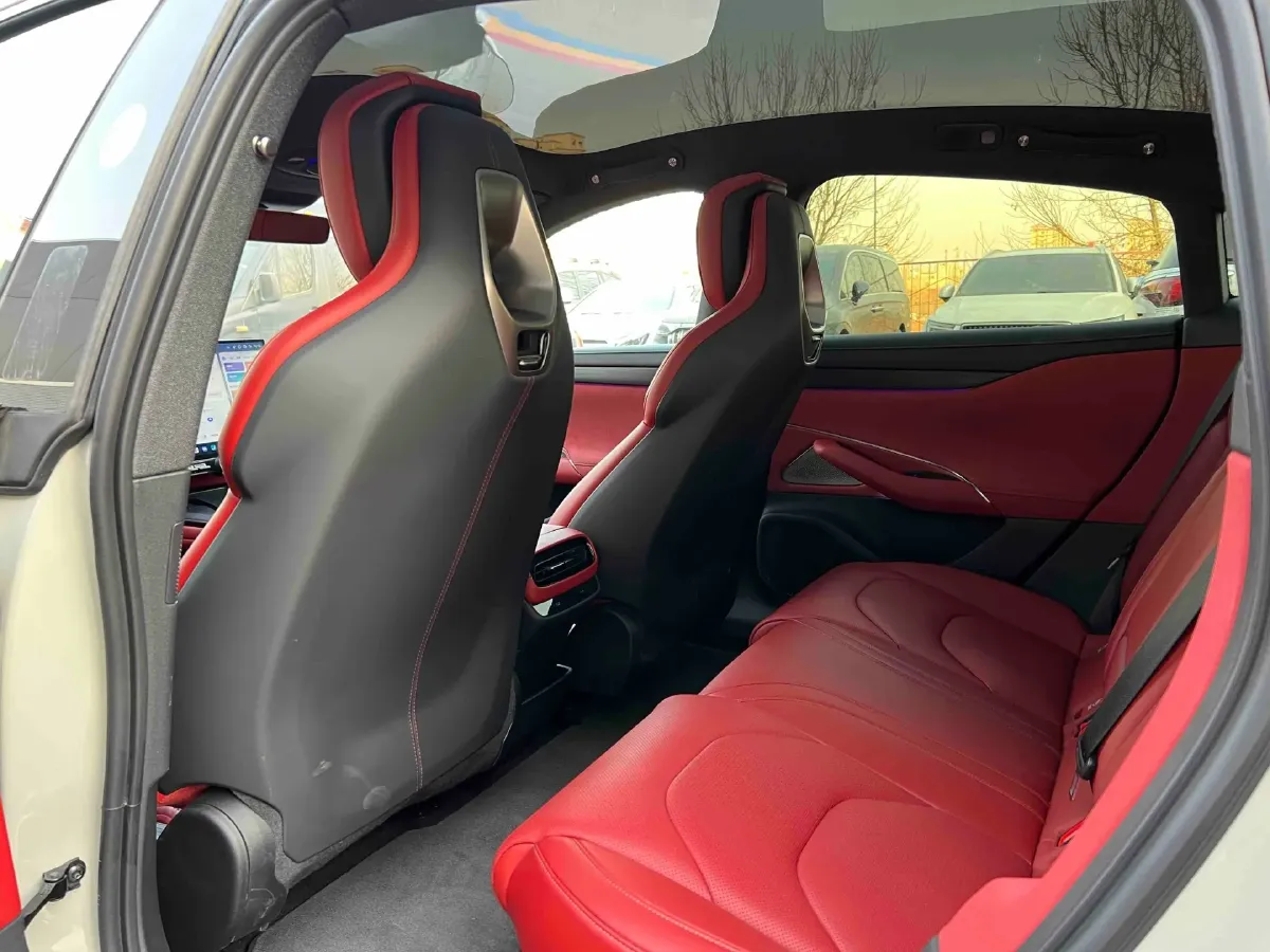 2024 MI SU7 BEV 94.3KWH,autocango,china used car exporter,china ev exporter,chinese used car exporter,chinese used ev exporter