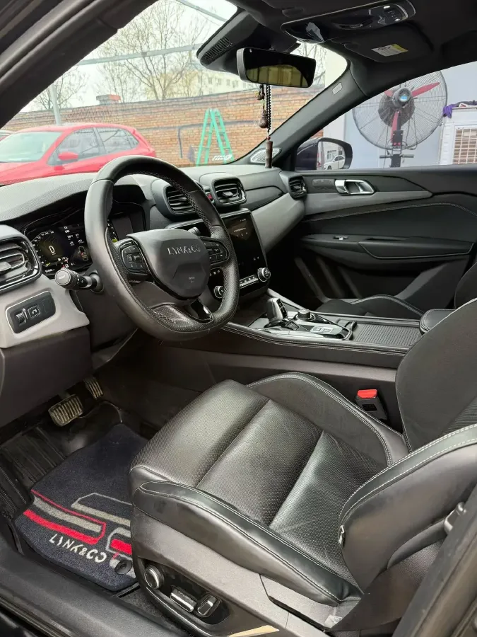 2022 LYNK&CO 03 2.0T 190HP L4 7DCT,autocango,china used car exporter,china ev exporter,chinese used car exporter,chinese used ev exporter