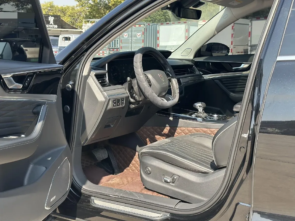 2022 HongQi HS5 2.0T 224HP L4 6AT,autocango,china used car exporter,china ev exporter,chinese used car exporter,chinese used ev exporter