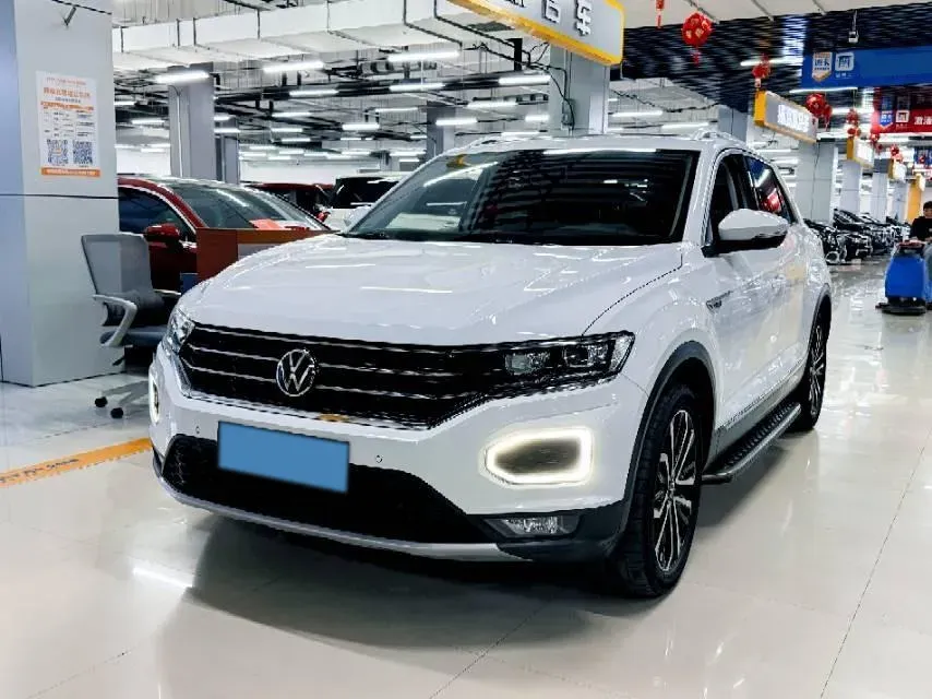 2022 Volkswagen T-Roc 1.4T 150HP L4 7DCT,autocango,china used car exporter,china ev exporter,chinese used car exporter,chinese used ev exporter