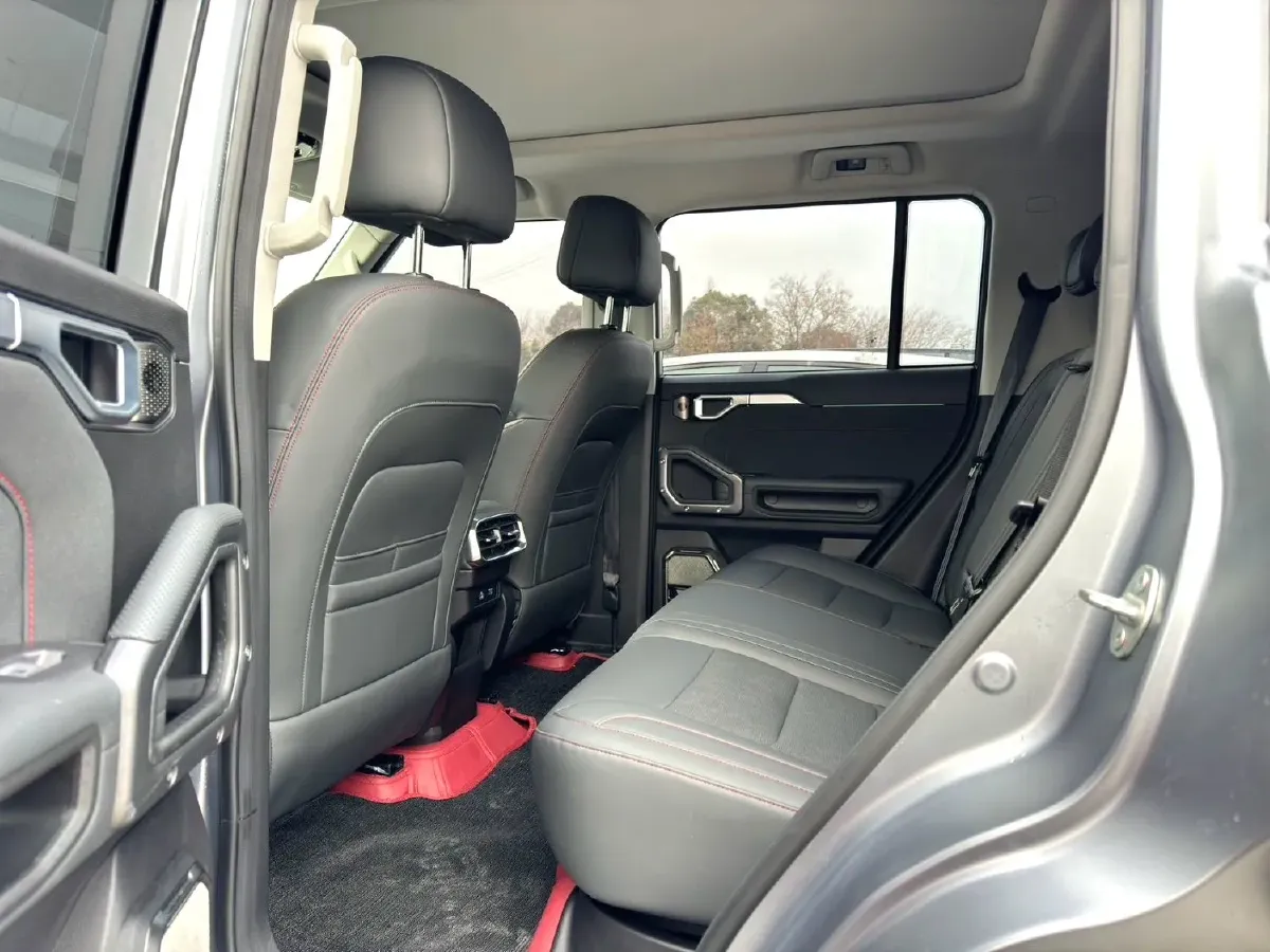 2023 Jetour Traveller 2.0T 254HP L4 7DCT,autocango,china used car exporter,china ev exporter,chinese used car exporter,chinese used ev exporter