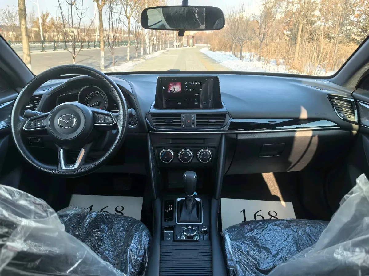 2021 Mazda CX-4 2.0L 158HP L4 6AT,autocango,china used car exporter,china ev exporter,chinese used car exporter,chinese used ev exporter