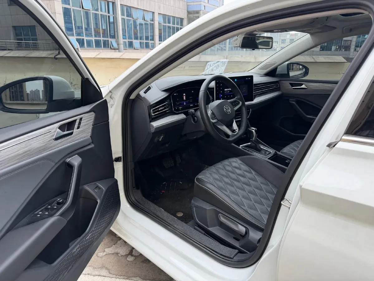 2023 Volkswagen Sagitar 1.5T 160HP L4 7DCT,autocango,china used car exporter,china ev exporter,chinese used car exporter,chinese used ev exporter