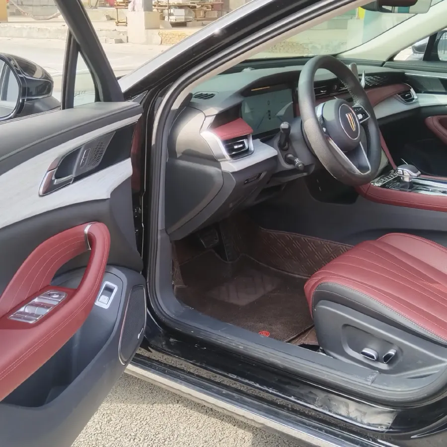 2025 HongQi H5 1.5T 169HP L4 1DHT Hybrid,autocango,china used car exporter,china ev exporter,chinese used car exporter,chinese used ev exporter