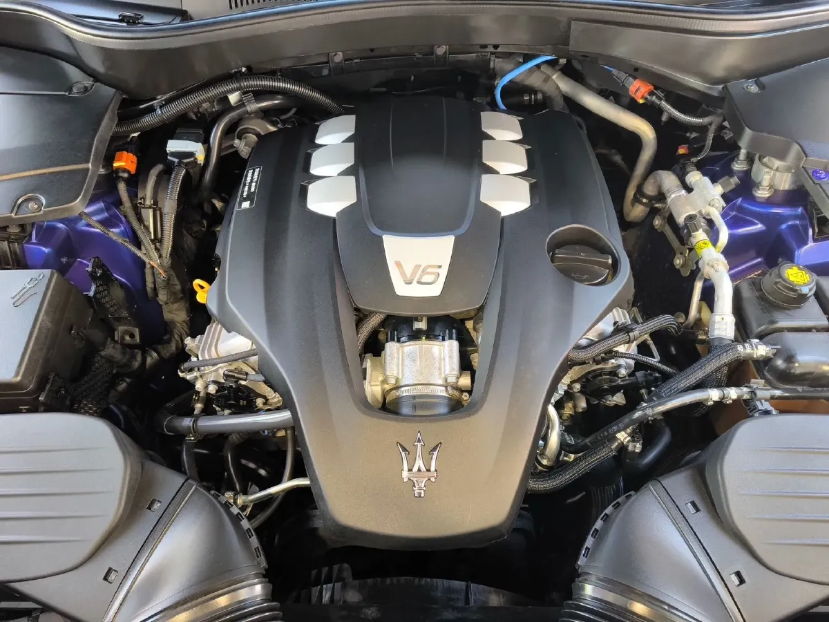 2019 Maserati Levante 3.0T 350HP V6 8AT,autocango,china used car exporter,china ev exporter,chinese used car exporter,chinese used ev exporter