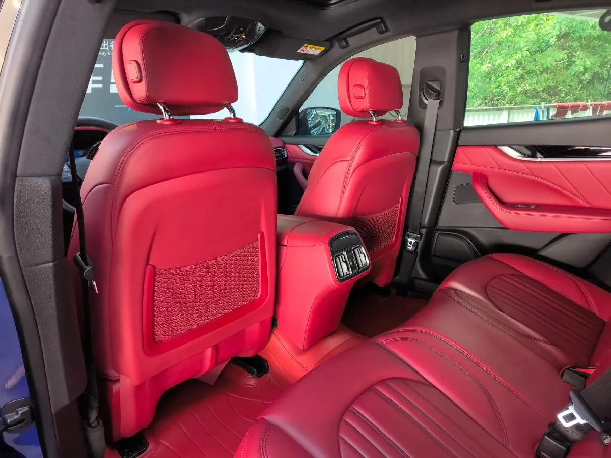 2019 Maserati Levante 3.0T 350HP V6 8AT,autocango,china used car exporter,china ev exporter,chinese used car exporter,chinese used ev exporter