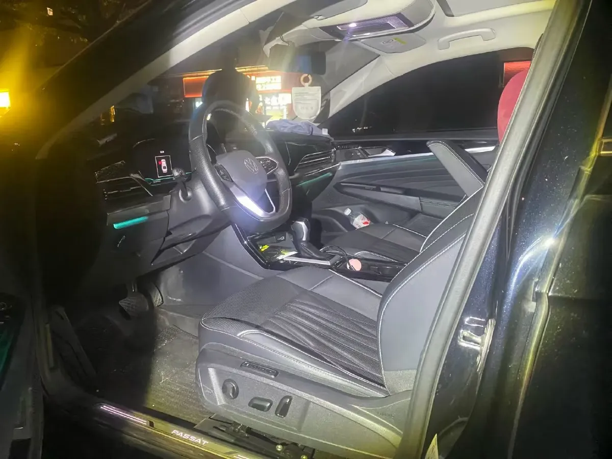 2023 Volkswagen Passat 2.0T 186HP L4 7DCT,autocango,china used car exporter,china ev exporter,chinese used car exporter,chinese used ev exporter