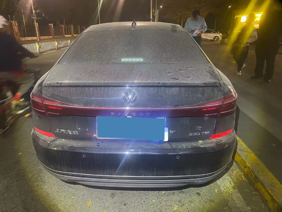 2023 Volkswagen Passat 2.0T 186HP L4 7DCT,autocango,china used car exporter,china ev exporter,chinese used car exporter,chinese used ev exporter