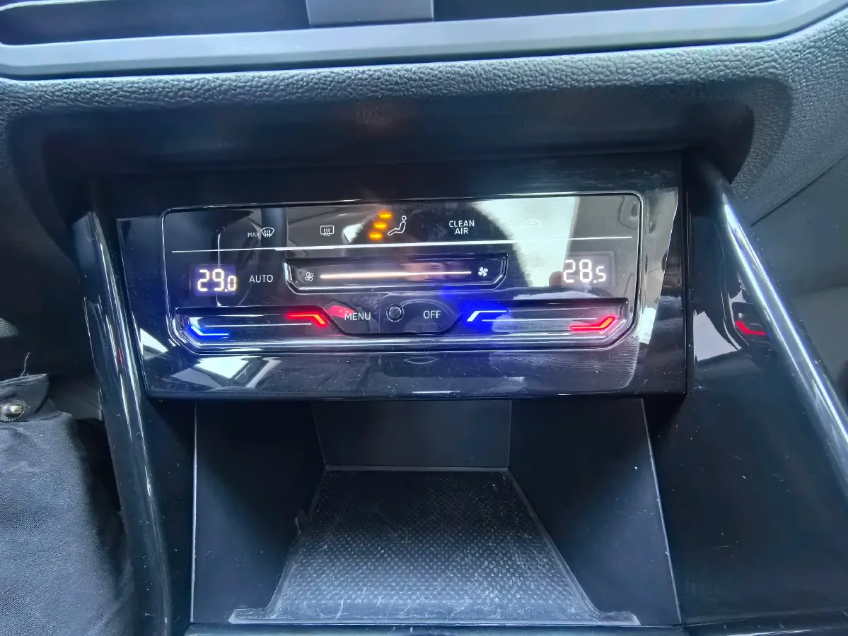 2022 Volkswagen Tayron 1.4T 150HP L4 7DCT,autocango,china used car exporter,china ev exporter,chinese used car exporter,chinese used ev exporter