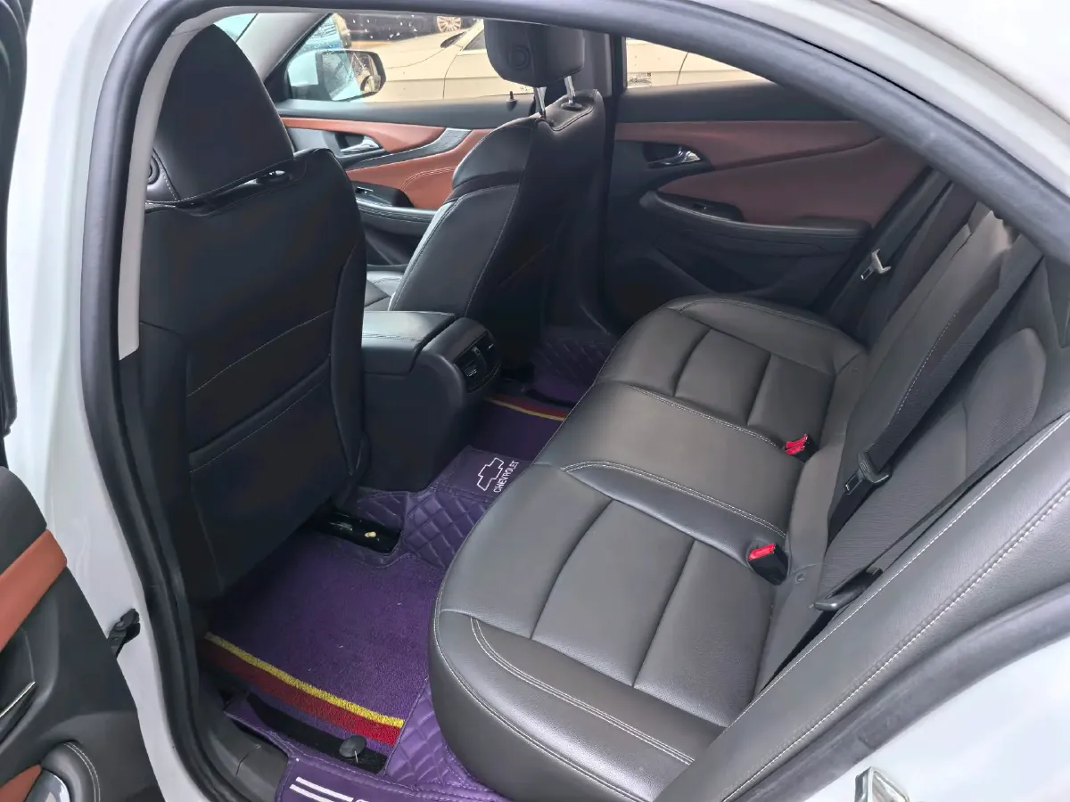 2018 Chevrolet Malibu 1.5T 170HP L4 6AT,autocango,china used car exporter,china ev exporter,chinese used car exporter,chinese used ev exporter