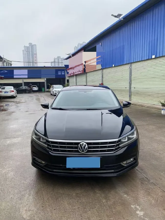2017 Volkswagen Passat 1.8T 180HP L4 7DCT,autocango,china used car exporter,china ev exporter,chinese used car exporter,chinese used ev exporter