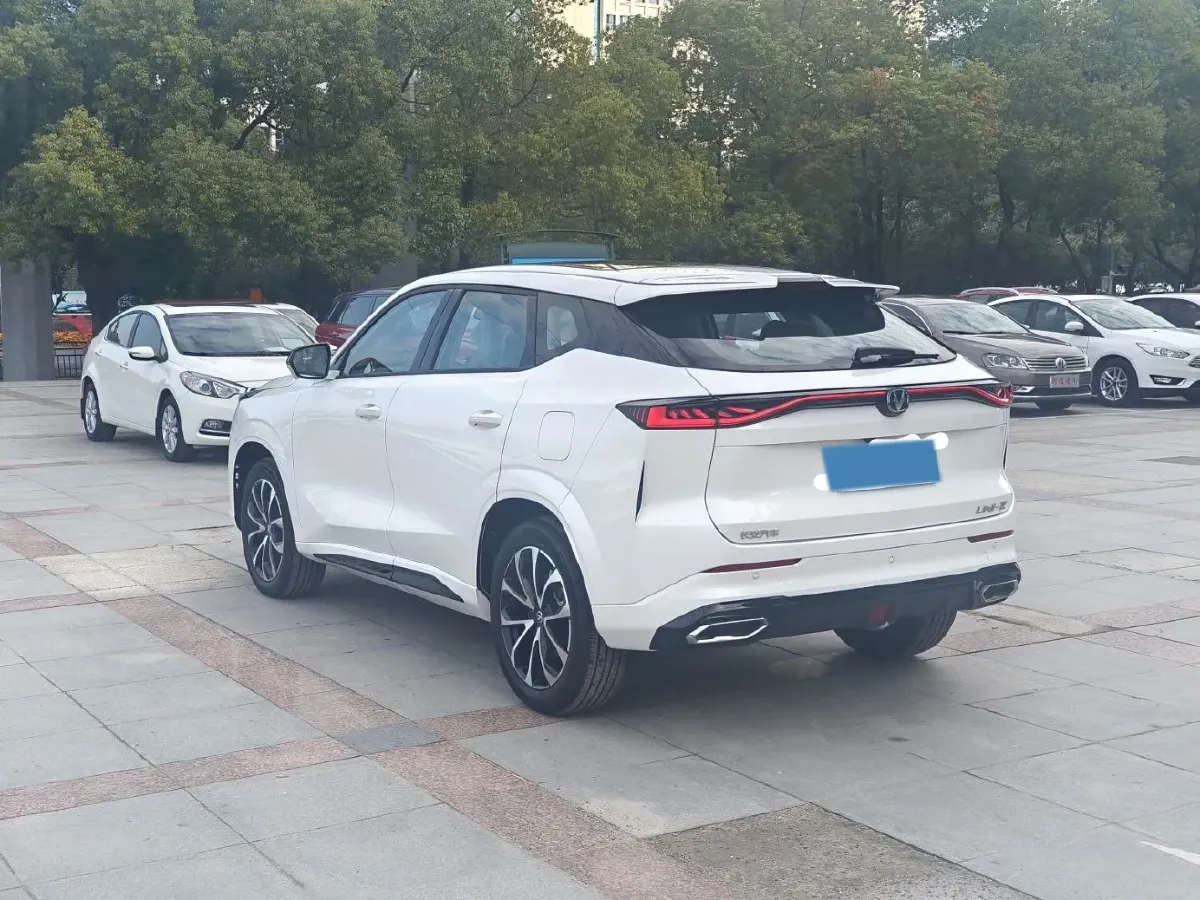 2024 ChangAn UNI-Z 1.5L 98HP L4 E-CVT PHEV 18.4KWH,autocango,china used car exporter,china ev exporter,chinese used car exporter,chinese used ev exporter