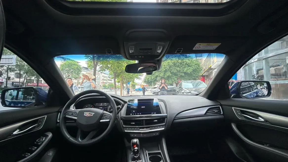 2022 Cadillac CT5 2.0T 237HP L4 10AT,autocango,china used car exporter,china ev exporter,chinese used car exporter,chinese used ev exporter