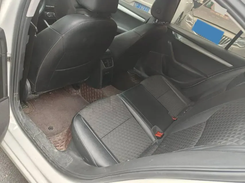 2018 Skoda Octavia 1.2T 116HP L4 7DCT,autocango,china used car exporter,china ev exporter,chinese used car exporter,chinese used ev exporter