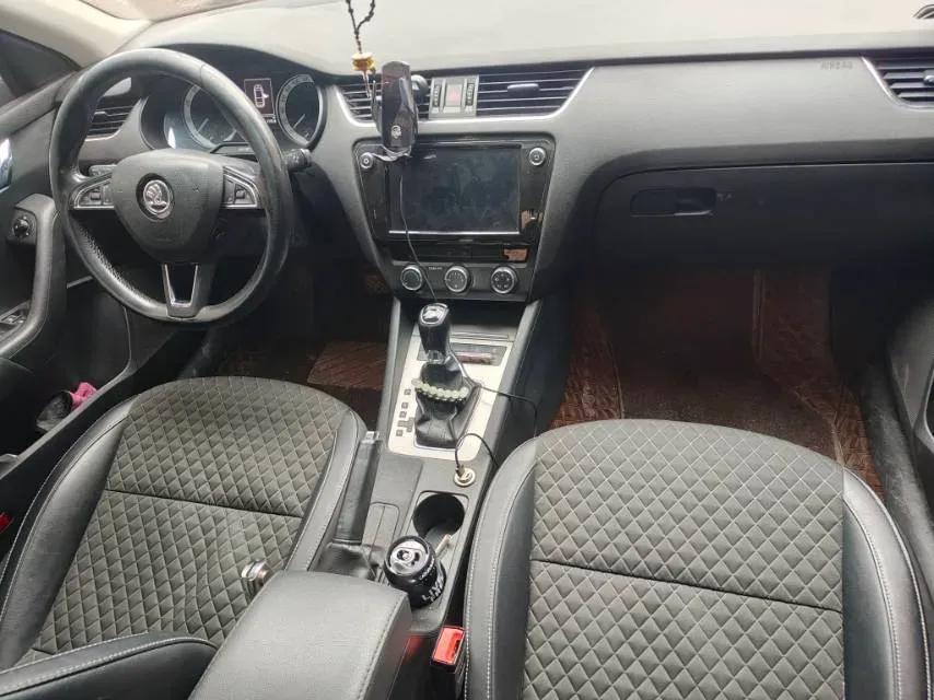 2018 Skoda Octavia 1.2T 116HP L4 7DCT,autocango,china used car exporter,china ev exporter,chinese used car exporter,chinese used ev exporter