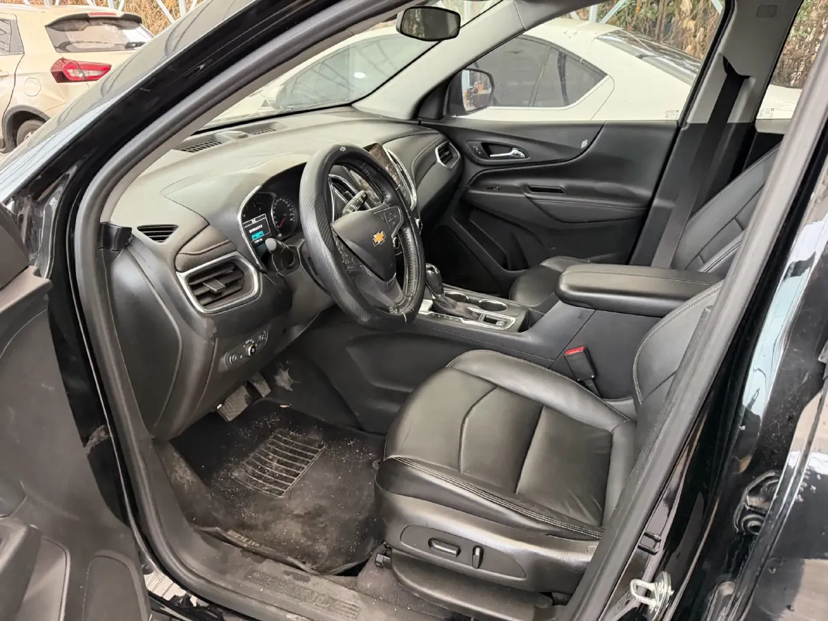 2018 Chevrolet Equinox 2.0T 260HP L4 9AT,autocango,china used car exporter,china ev exporter,chinese used car exporter,chinese used ev exporter