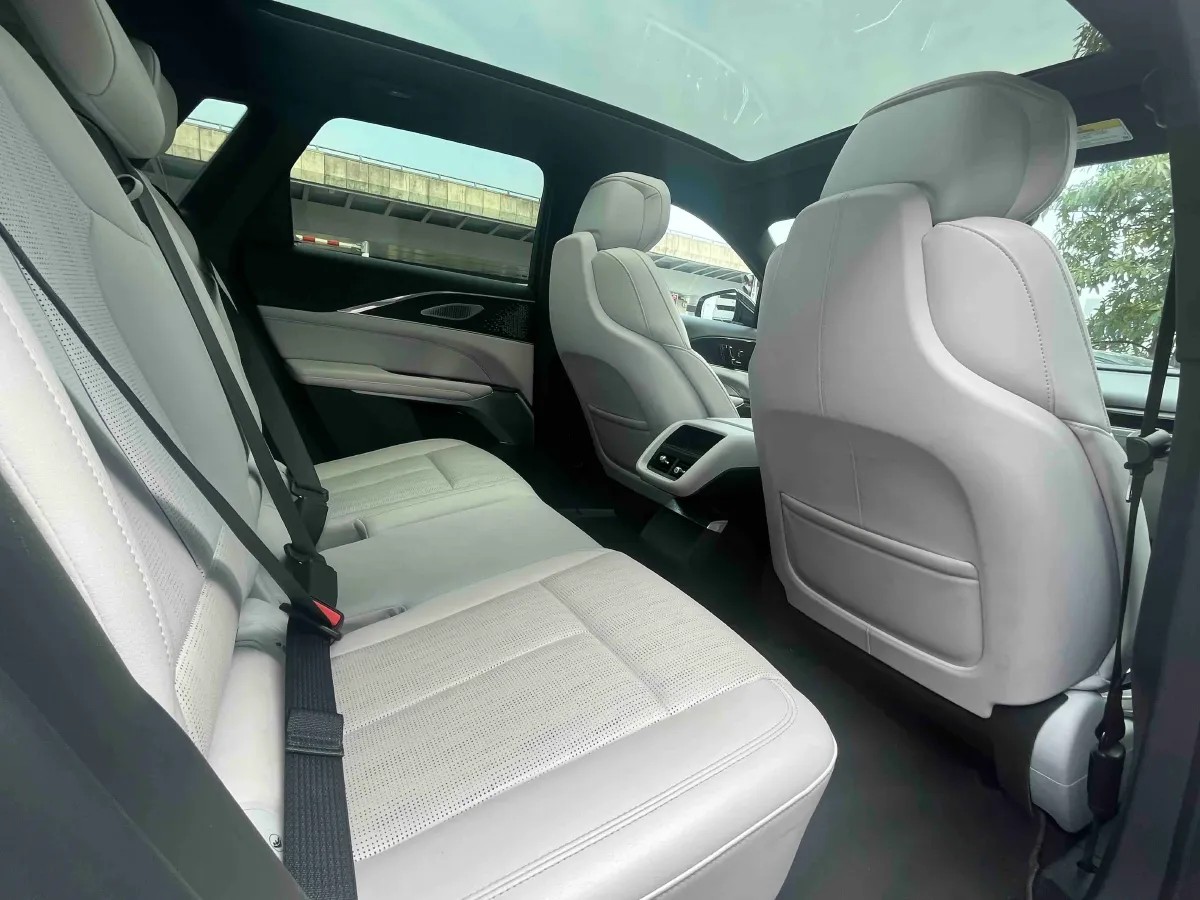 2022 Cadillac IQ Lyriq BEV 95.7KWH,autocango,china used car exporter,china ev exporter,chinese used car exporter,chinese used ev exporter