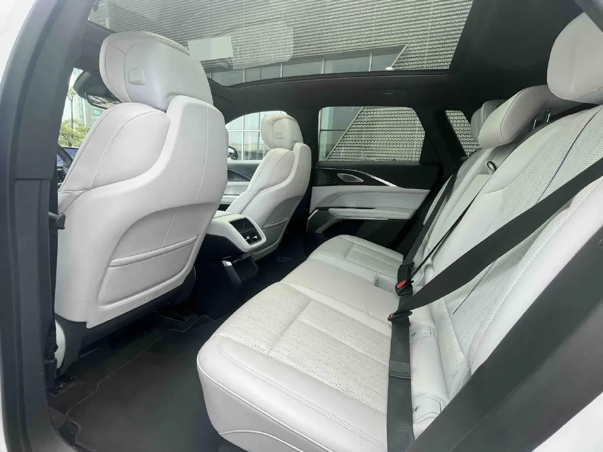 2022 Cadillac IQ Lyriq BEV 95.7KWH,autocango,china used car exporter,china ev exporter,chinese used car exporter,chinese used ev exporter