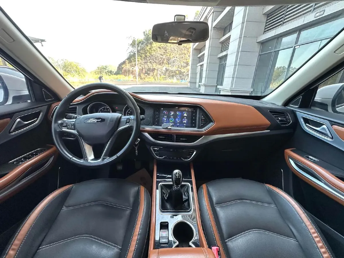 2017 Zotye T300 1.5L 112HP L4 5MT,autocango,china used car exporter,china ev exporter,chinese used car exporter,chinese used ev exporter