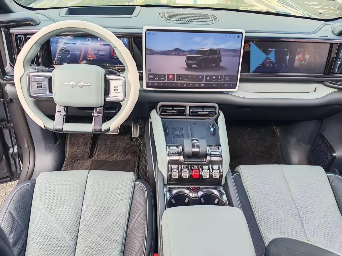 2023 FangChengBao Bao 5 1.5T 194HP L4 E-CVT PHEV 31.8KWH,autocango,china used car exporter,china ev exporter,chinese used car exporter,chinese used ev exporter