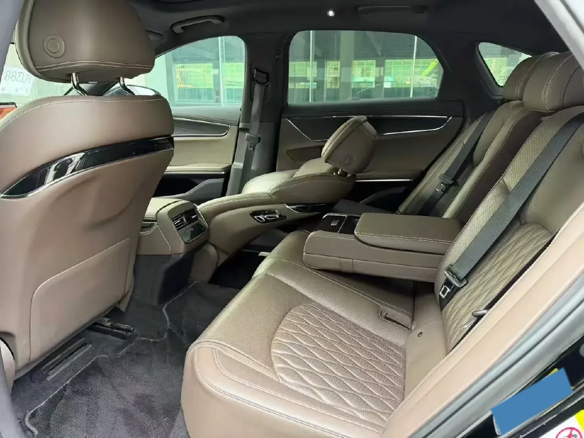 2020 WEY VV7 2.0T 227HP L4 7DCT PHEV,autocango,china used car exporter,china ev exporter,chinese used car exporter,chinese used ev exporter