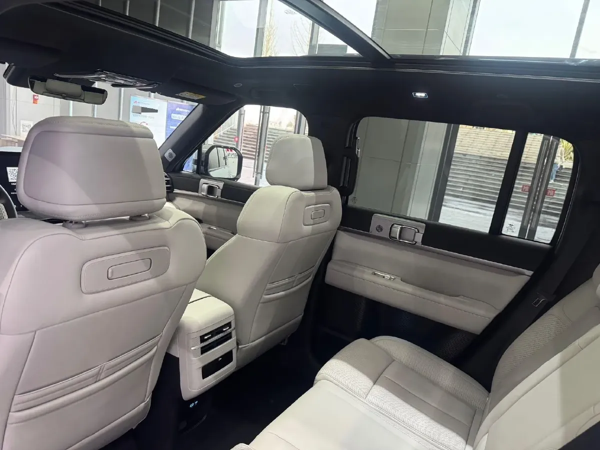 2025 FangChengBao Tai 7 1.5T 156HP L4 E-CVT PHEV,autocango,china used car exporter,china ev exporter,chinese used car exporter,chinese used ev exporter